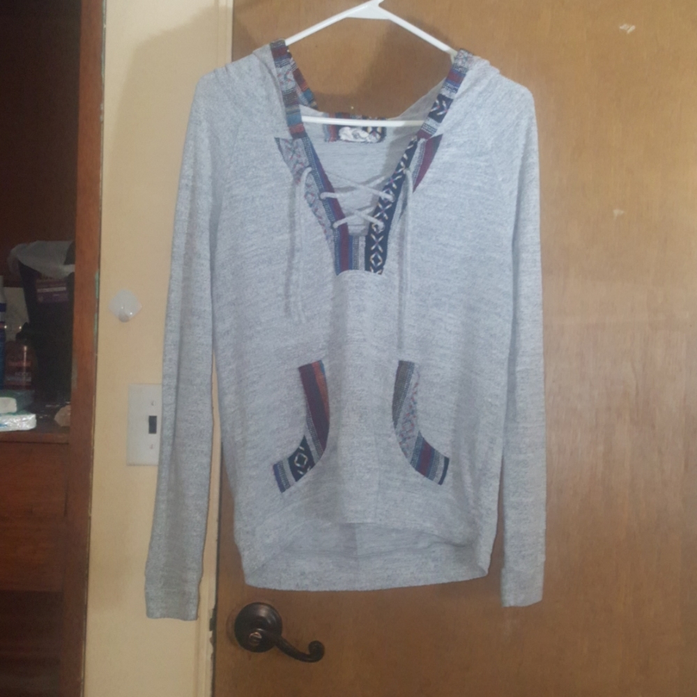 *FINAL PRICE* Tie-front long sleeved shirt